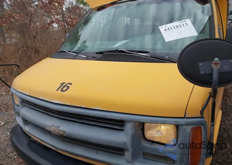 1997 Chevrolet Chevy Van Yf7 Upfitter Pkg. from USA, damaged, VIN 1GBHG35R4V1083154